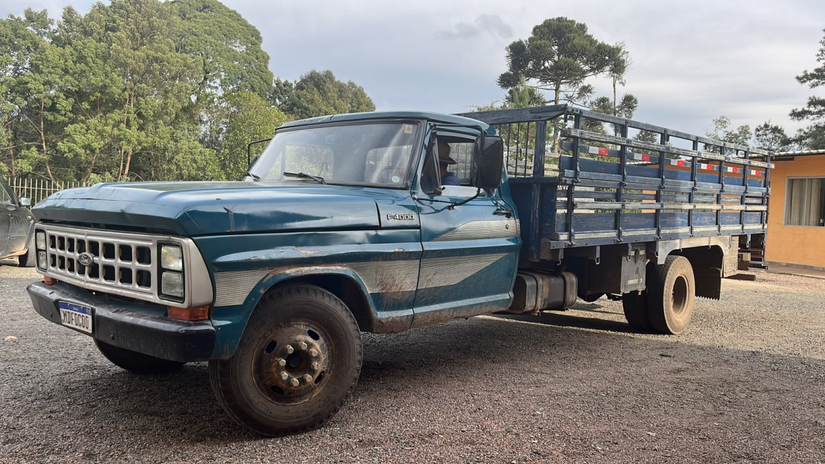 FORD F-4000 — foto 3